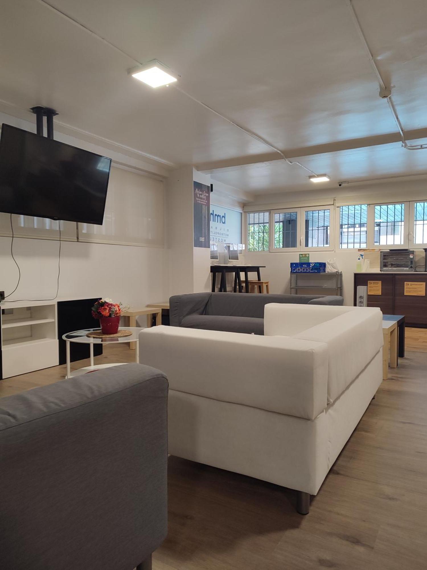 Bilbao Metropolitan Hostel By Bossh Hotels Εξωτερικό φωτογραφία