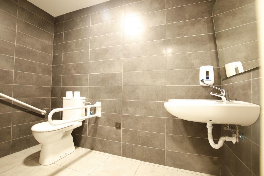 Bilbao Metropolitan Hostel By Bossh Hotels Εξωτερικό φωτογραφία