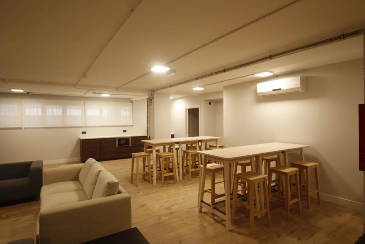 Bilbao Metropolitan Hostel By Bossh Hotels Εξωτερικό φωτογραφία